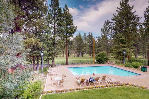 Mammoth Green Condos