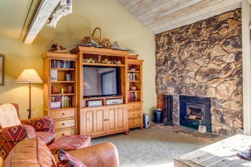Snowcreek 233