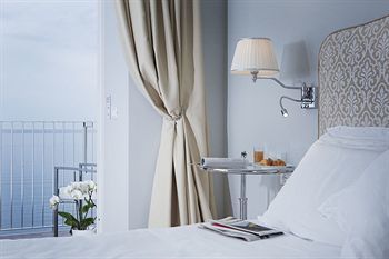 Hotel Riviera & Maximilian`s