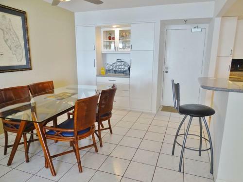 Apartamento Seaview Condo #18240