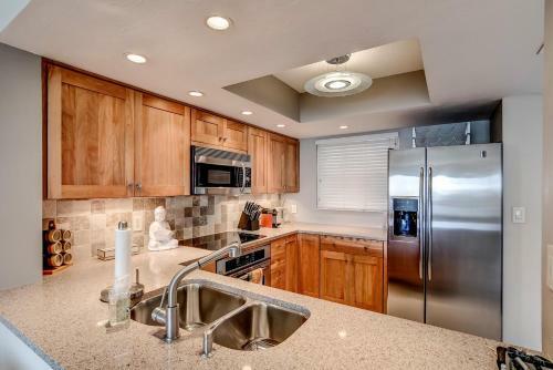 Eagle Cay Building 5-602