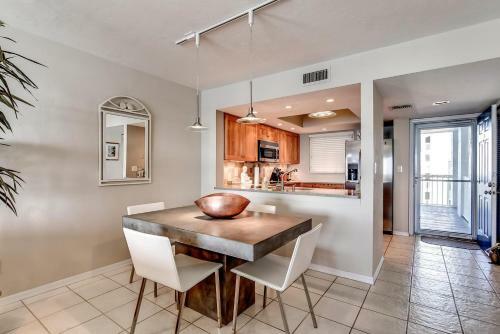 Eagle Cay Building 5-602