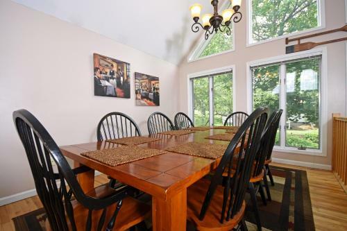 Taylor Made Six-bedroom Holiday Home