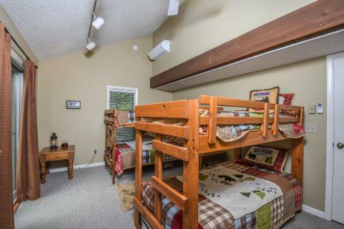 Snow Place Like Home Three-bedroom Holiday Home