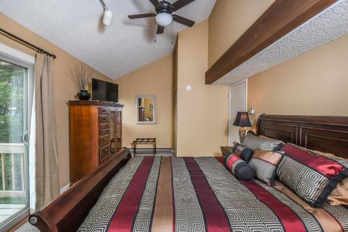 Snow Place Like Home Three-bedroom Holiday Home