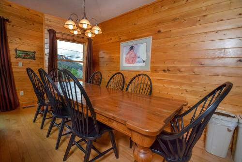 Cedar Shores Villa #14 Five-bedroom Holiday Home