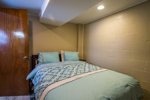 Lake Love Four-bedroom Holiday Home