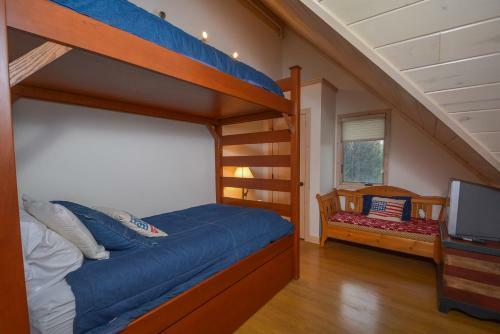 Steden Court Eight-bedroom Holiday Home