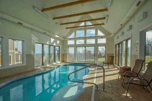 Steden Court Eight-bedroom Holiday Home