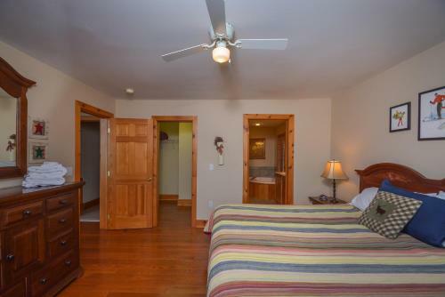 Irvana Six-bedroom Holiday Home