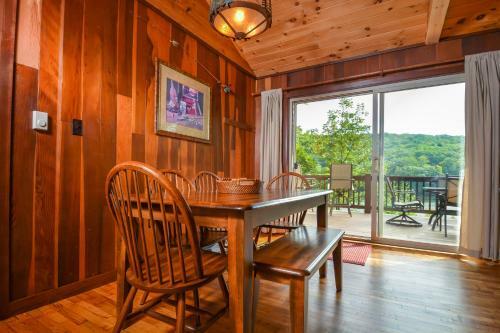 Cherry Cove Cottage Two-bedroom Holiday Home