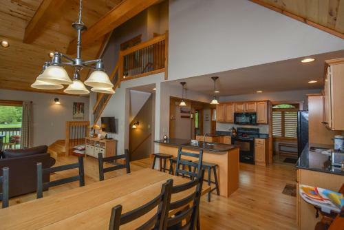 Coppertop Lodge Four-bedroom Holiday Home