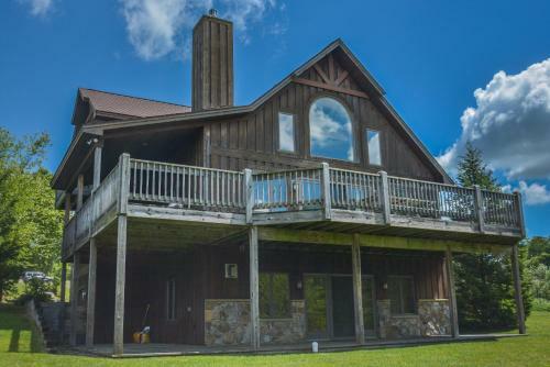 Coppertop Lodge Four-bedroom Holiday Home