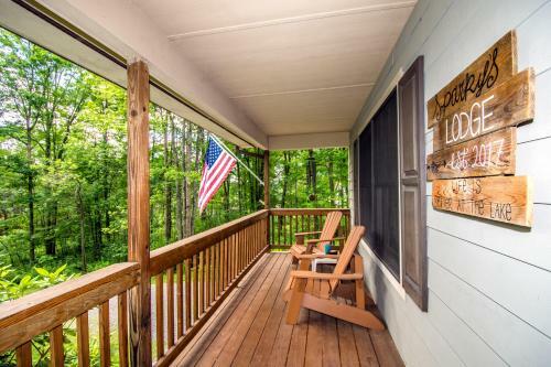 Sparky's Lodge Four-bedroom Holiday Home