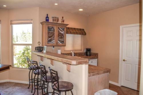4 Bedroom Home In Mesquite #468