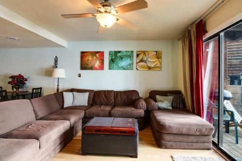 Timberlake Lakefront Studio