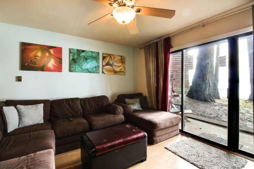 Timberlake Lakefront Studio