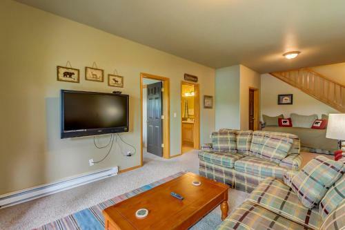 Cedar Lane Golf Course Home