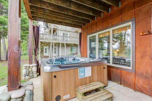Cedar Lane Golf Course Home