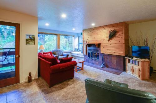 Payette Riverfront Family Condo