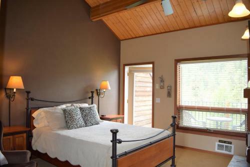 Bear Creek Lodge Mccall