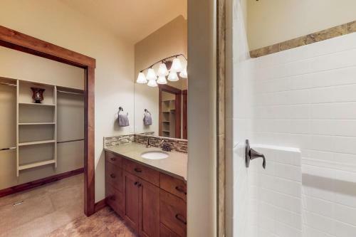 Mountain View Family Cabin