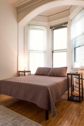 North Cass Street One Bedroom Apartment