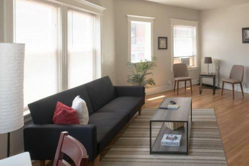 East Kenilworth Place One Bedroom Apartment