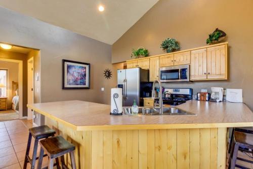 3686 Rim Rock Ln Townhouse #127352