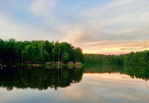 Lake Myers Lakeside Villa 26