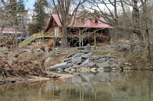 Jane's Bend - Cabin On Sylamore Creek With Kayaks