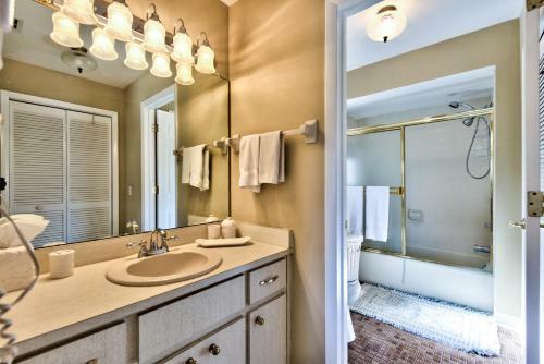 Sirena Waterfront Vacation Rental