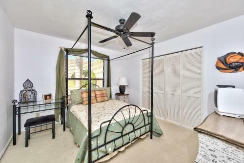Sirena Waterfront Vacation Rental