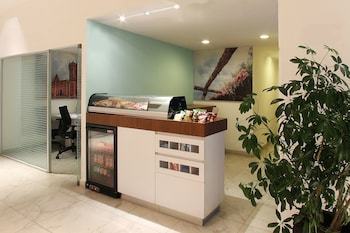 Hotel One Queretaro Plaza Galerias