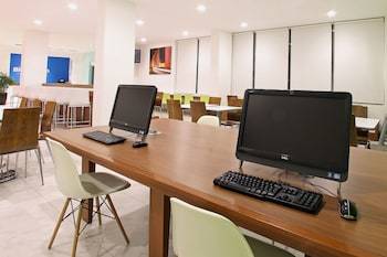 Hotel One Queretaro Plaza Galerias