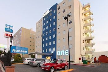 Hotel One Queretaro Plaza Galerias