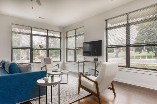 Hillsboro Village 2 Bedroom Apartment