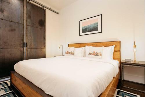 Private Apartment In Historic Federal Reserve