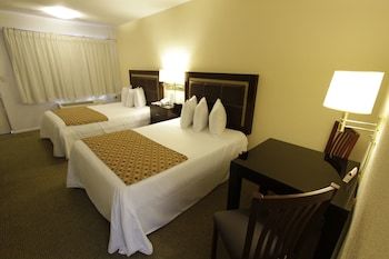 Quinta Dorada Hotel And Suites