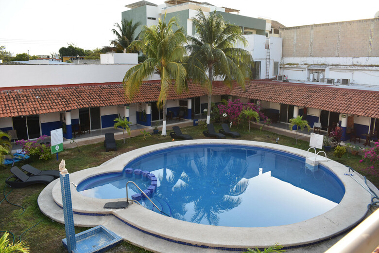 Hotel Plaza Almendros