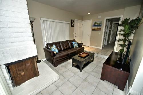 122 36th St (68237)