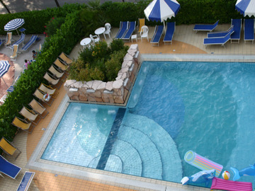 Harris Hotel