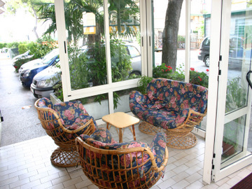 Harris Hotel