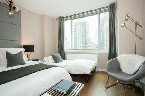 Three Bedroom Apartment With City View - Lincoln Center