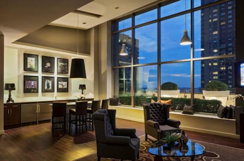 Apartamento Churchill Living 90 Washington St
