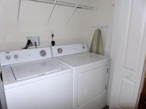 Oc822 Wesley Ave-2