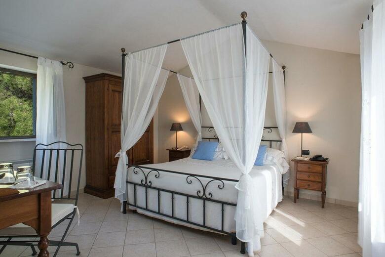Hotel Masseria Panareo