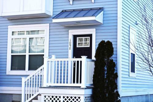 Broad Marsh 109 E Townhouse