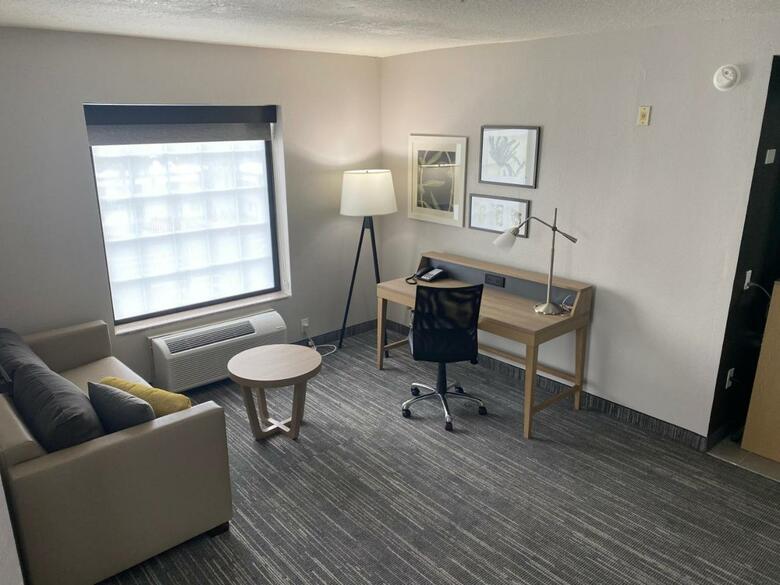 Hotel Holiday Inn Express Tampa Stadium Apt