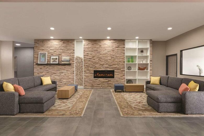 Hotel Holiday Inn Express Tampa Stadium Apt